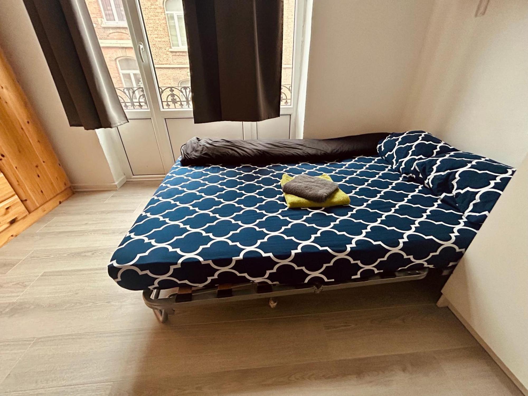 European District Hostel ブリュッセル エクステリア 写真
