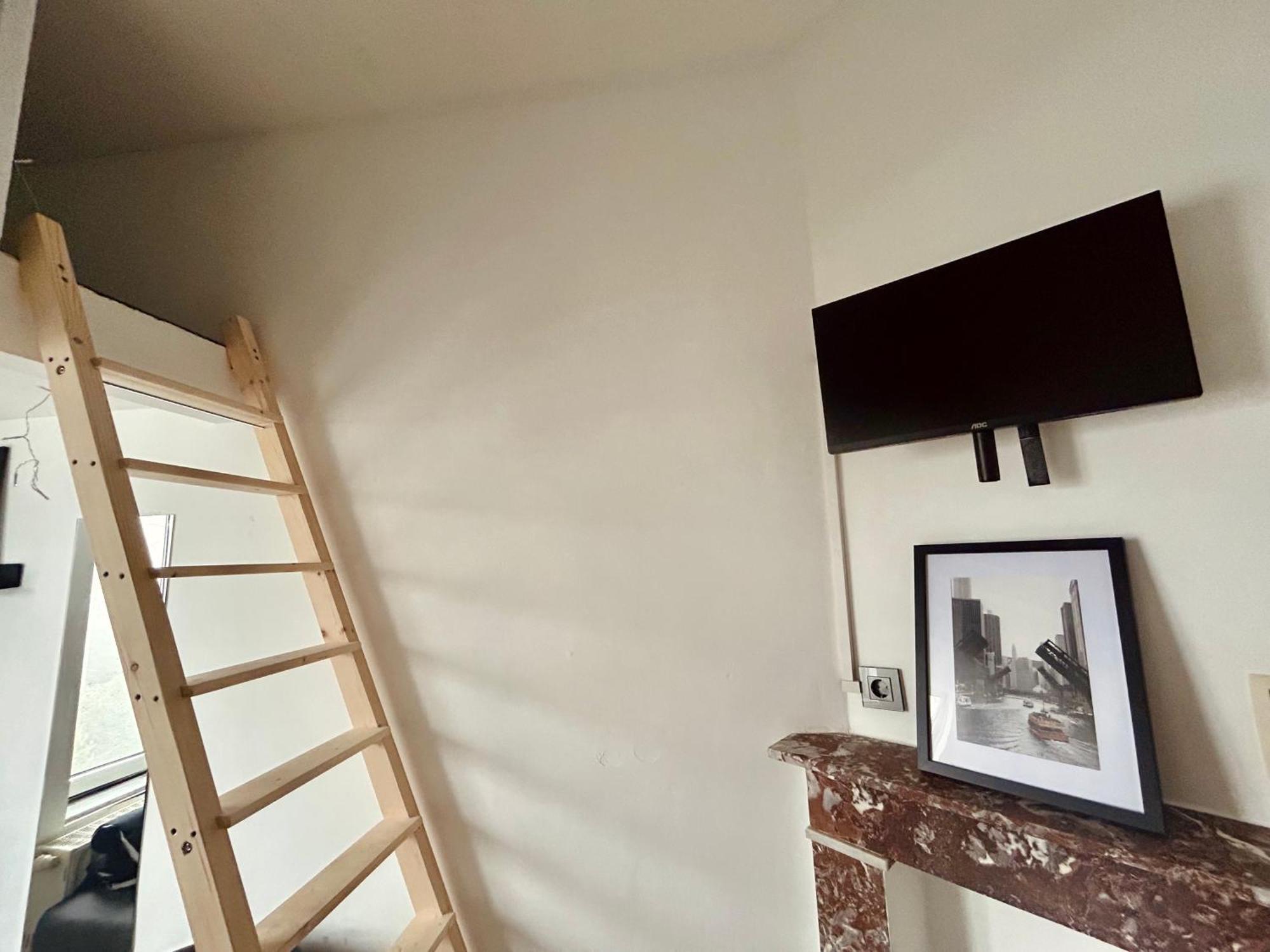European District Hostel ブリュッセル エクステリア 写真