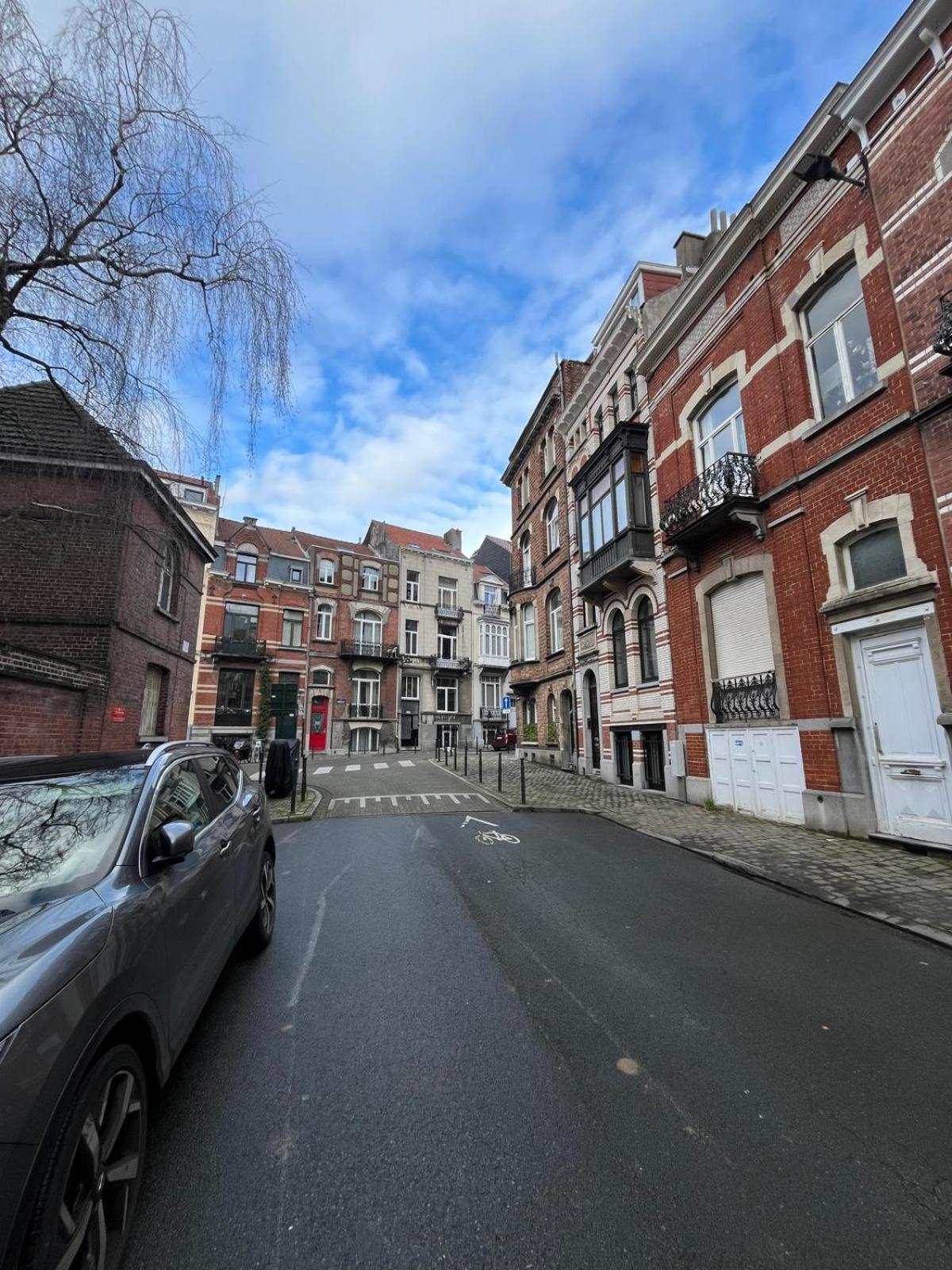 European District Hostel ブリュッセル エクステリア 写真